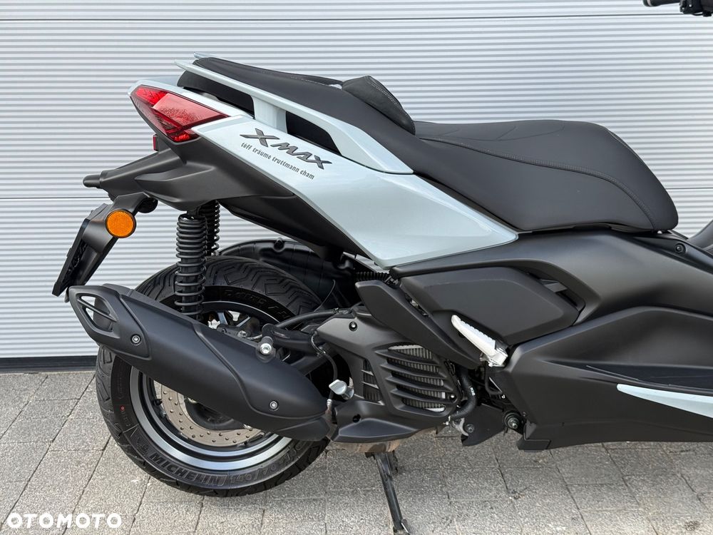 Yamaha X-max - 38