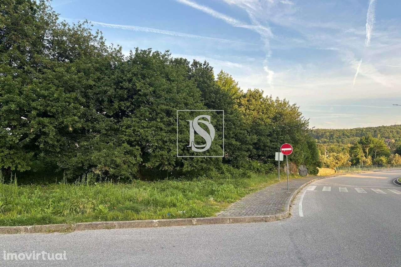 Lote de terreno para construção  com 780m2 em Tondela - Grande imagem: 2/5