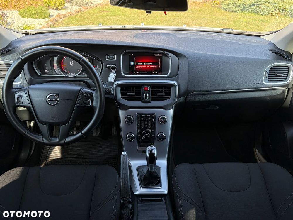Volvo V40 D2 Linje You - 28