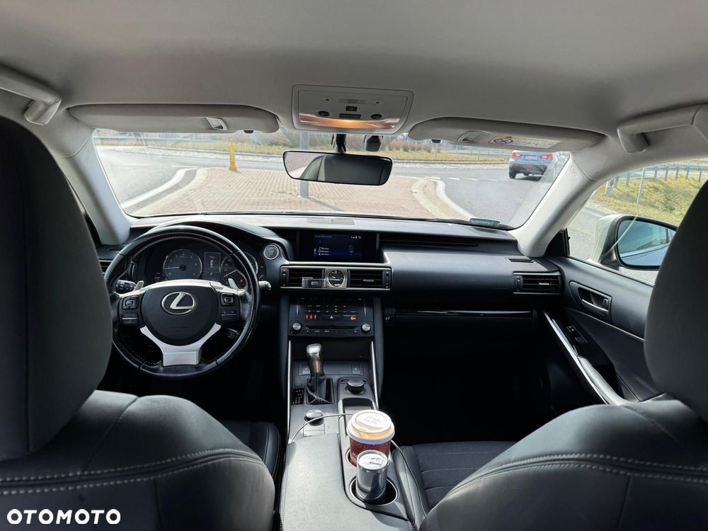 Lexus IS 200t Elegance - 14