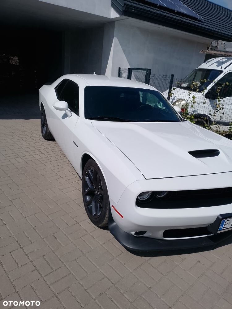 Dodge Challenger - 6