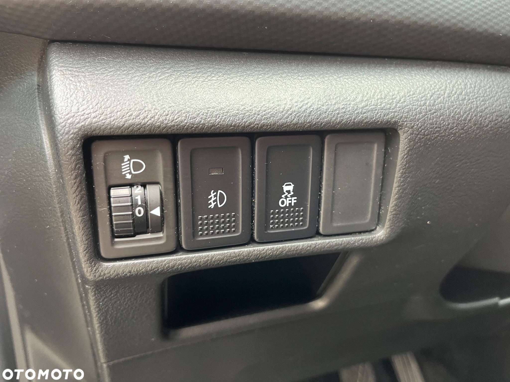 Suzuki SX4 1.6 Premium - 41