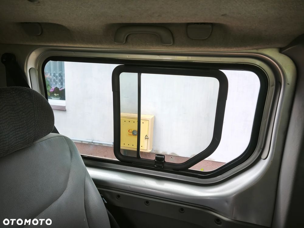 Opel Vivaro - 36