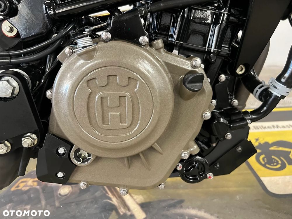 Husqvarna Vitpilen - 18