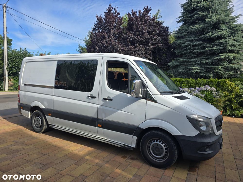Mercedes-Benz Sprinter - 14