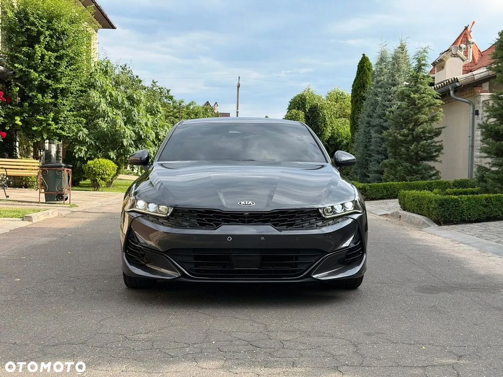 Kia K5 - 8