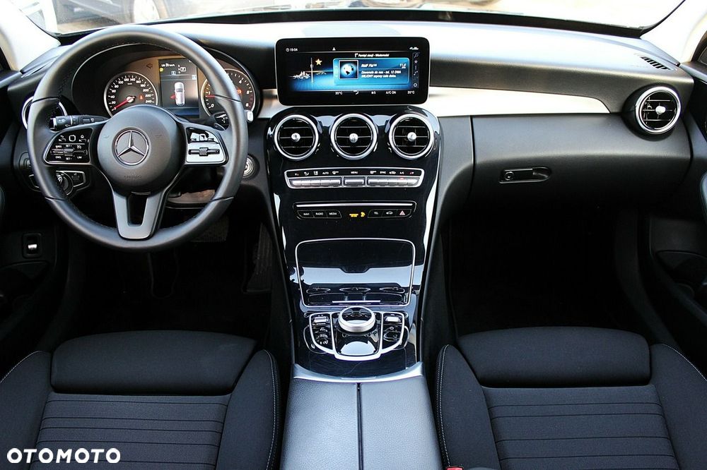 Mercedes-Benz Klasa C 200 d 9G-TRONIC Exclusive - 12