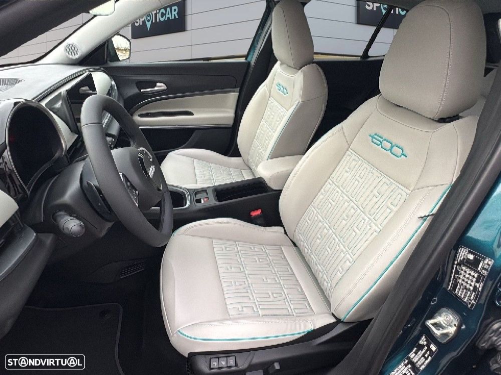 Fiat 600 1.2 Hybrid La Prima - 9