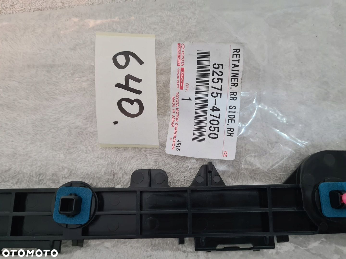 Ślizg mocowanie zderzaka prawy tyl Toyota Prius IV 4 nowy - 3