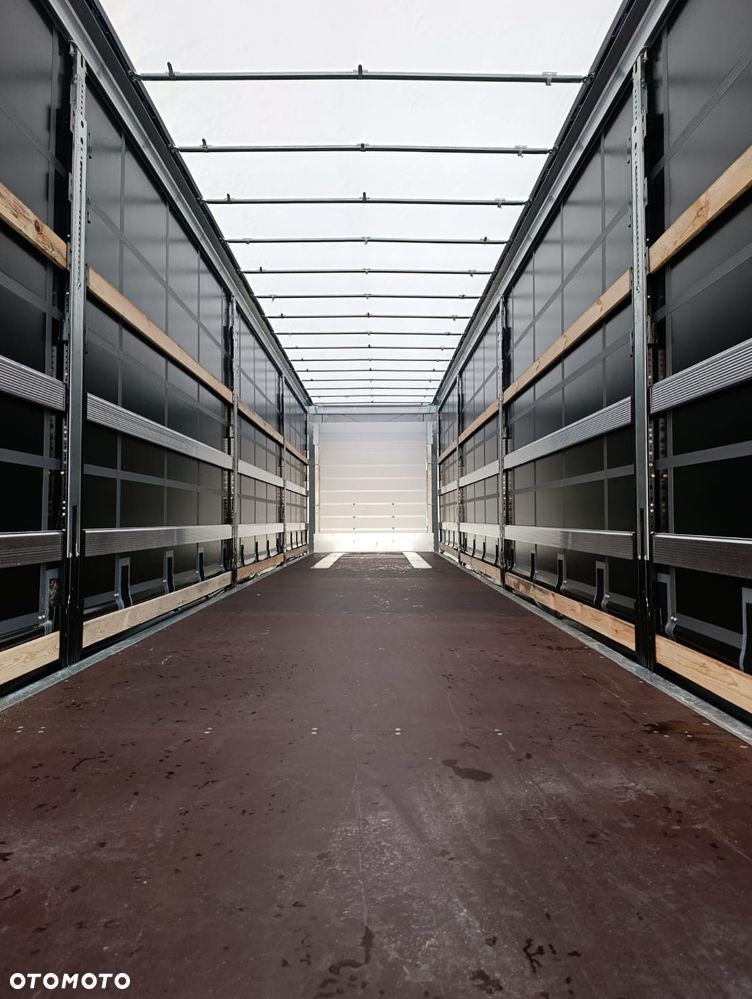 Schmitz Cargobull odbiór w Polsce, nowa firanka plandeka Varios 2026 - 8