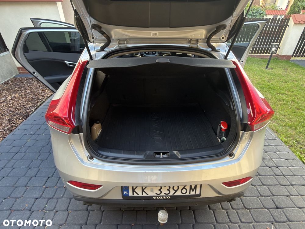Volvo V40 T3 Drive-E Kinetic - 9
