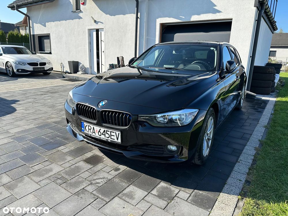 BMW Seria 3 318d Touring