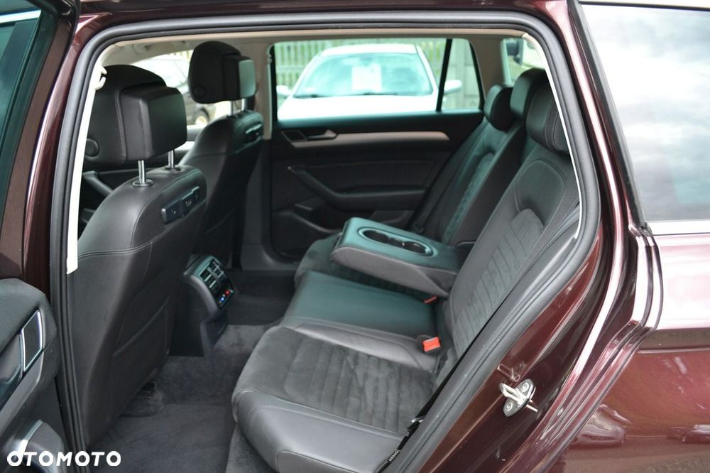Volkswagen Passat - 7