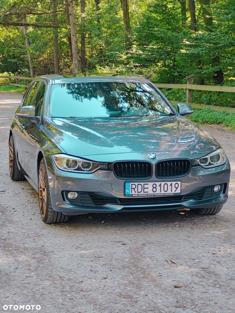 BMW Seria 3 330d xDrive Modern Line - 2