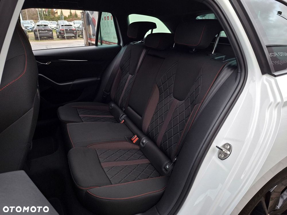 Skoda Octavia 2.0 TDI RS DSG - 13