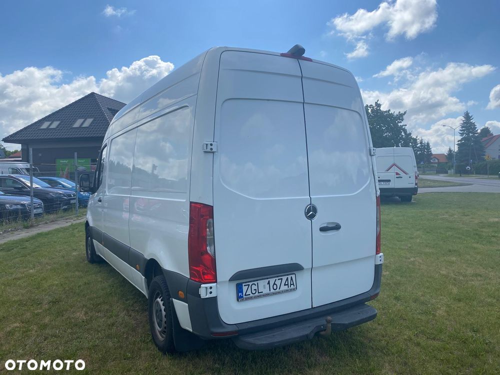 Mercedes-Benz Sprinter - 6