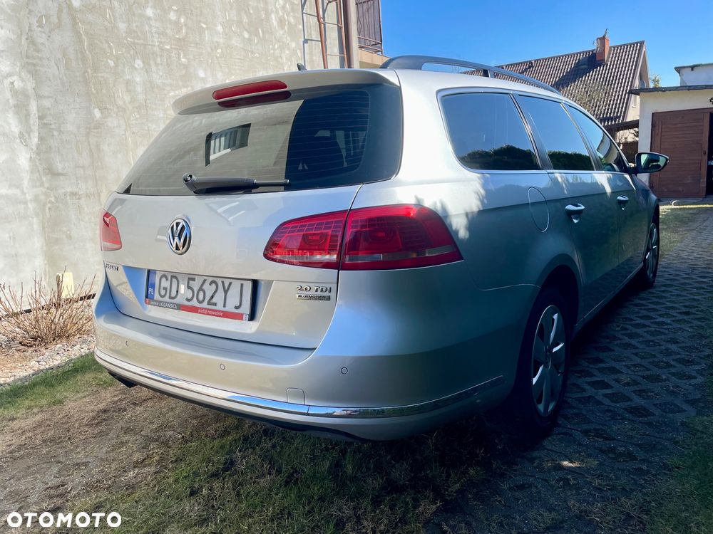 Volkswagen Passat 2.0 TDI DSG BlueMotion Technology Comfortline - 3