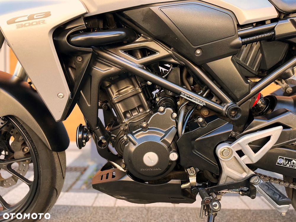 Honda CB - 9