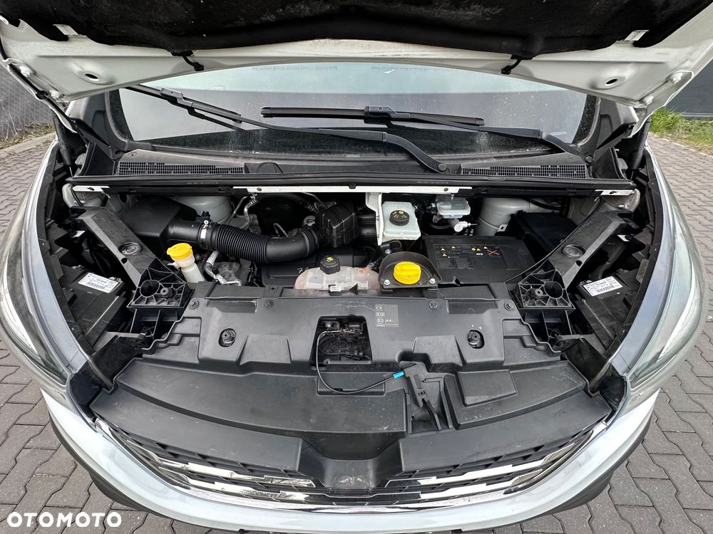 Renault Trafic - 14