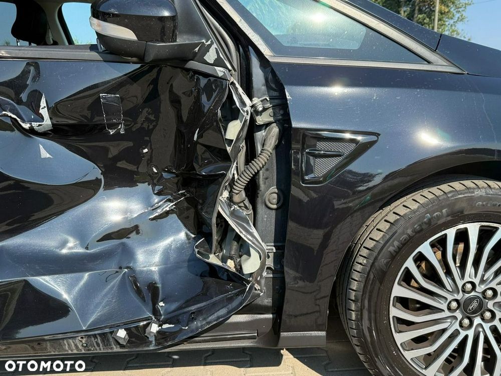 Ford S-Max - 10
