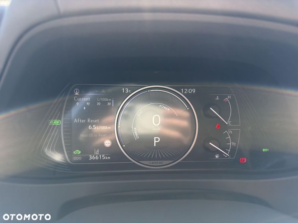 Lexus UX 250h GPF Business 2WD - 17