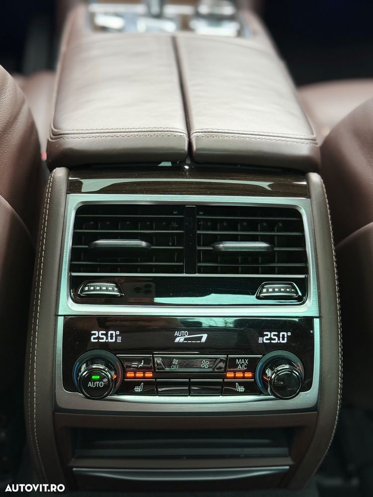 BMW Seria 7 740d xDrive - 15