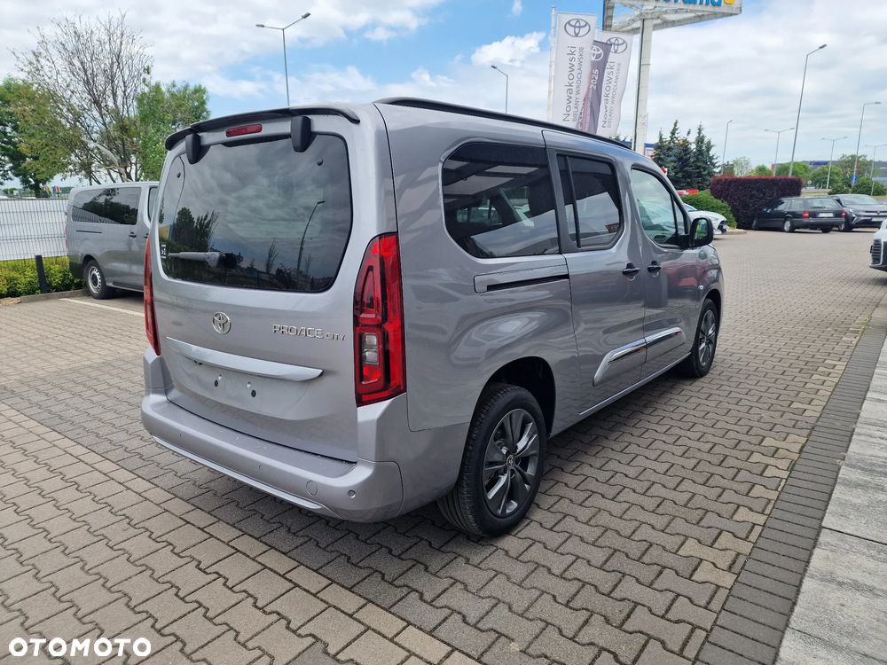 Toyota Proace City Verso Long 1.5 D-4D Family - 6