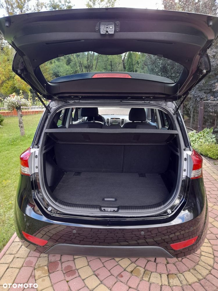 Hyundai ix20 1.4 blue Comfort - 11