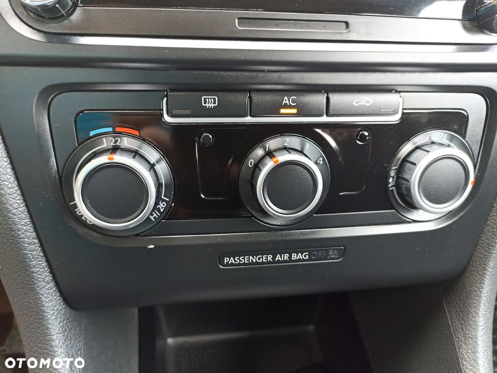 Volkswagen Golf - 20