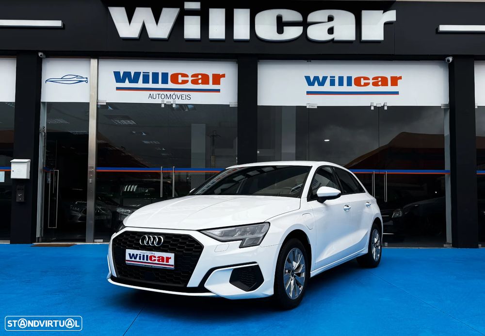 Audi A3 Sportback - 1