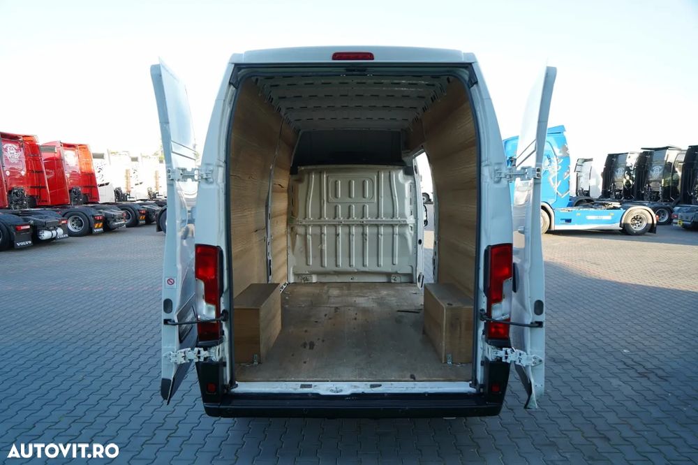 Iveco BOXER / 2.2 - 120 CP / L3H3 / AUTOUTILIZATOR DIN TABLĂ / 2022 / MANUAL / IMPORTAT - 10