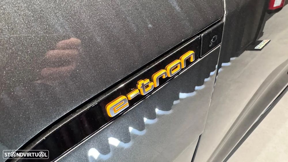 Audi e-tron 55 quattro S line - 5