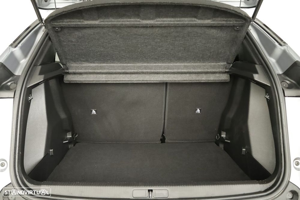 Peugeot 2008 1.2 PureTech Allure - 23