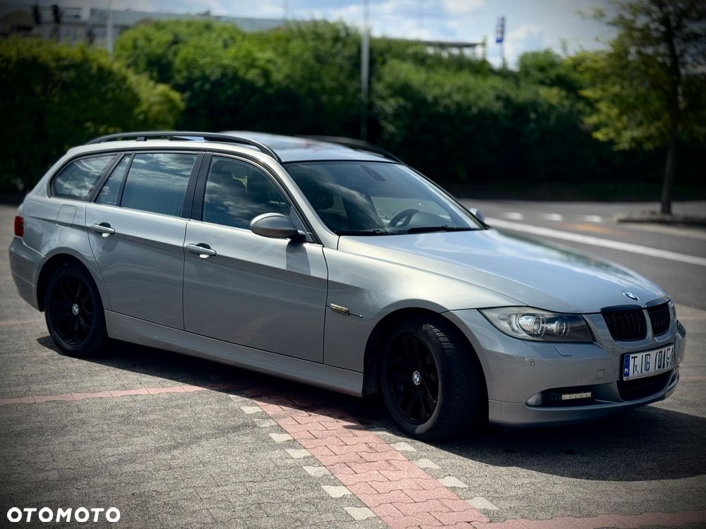 BMW Seria 3 318i - 7