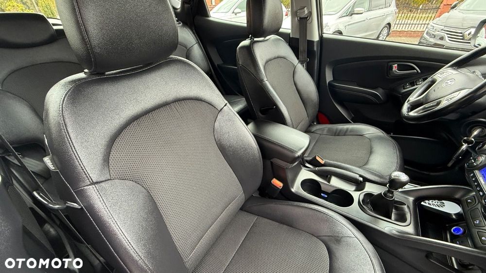 Hyundai ix35 - 22