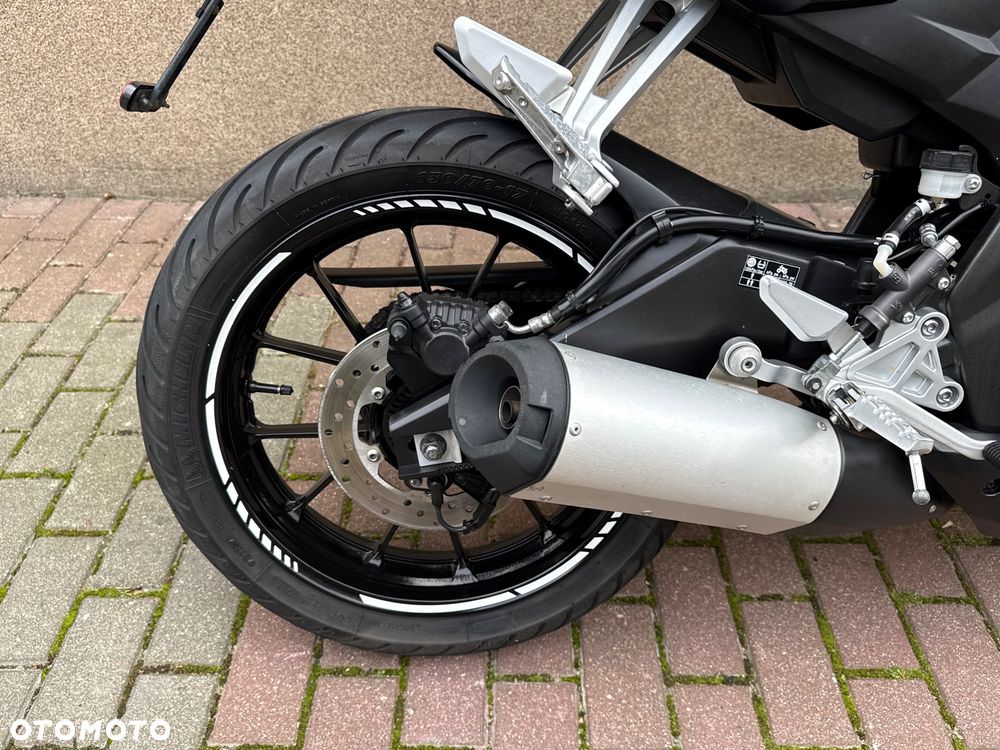Yamaha MT - 33