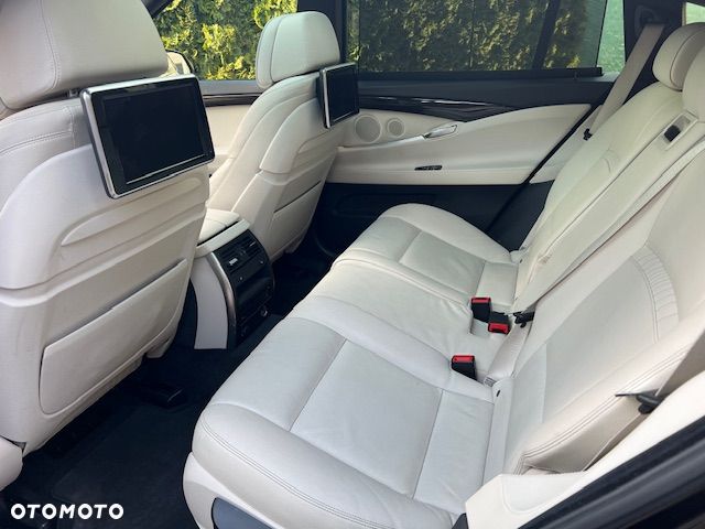 BMW Seria 5 530d xDrive - 6