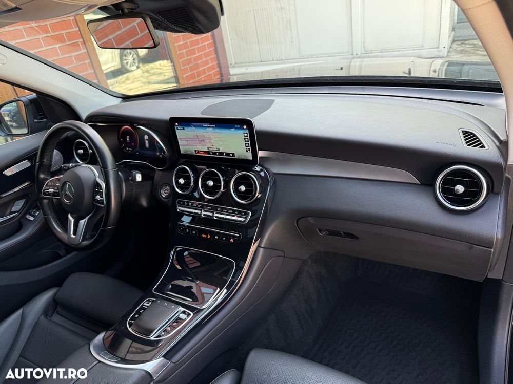 Mercedes-Benz GLC - 23