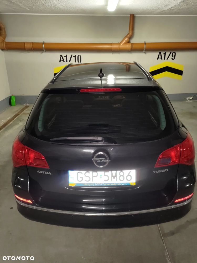 Opel Astra 1.4 Turbo Edition - 9
