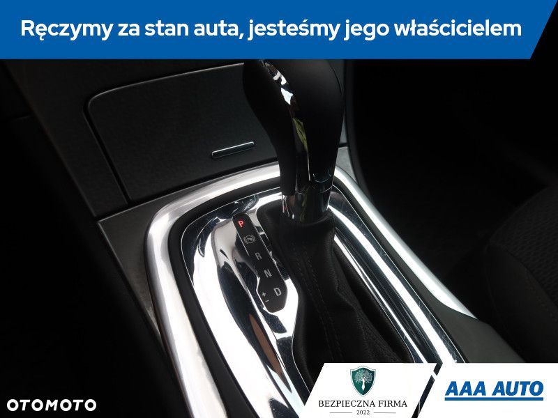 Opel Insignia - 16