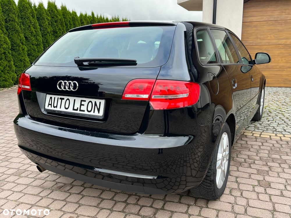 Audi A3 Sportback 1.6 Ambiente - 10