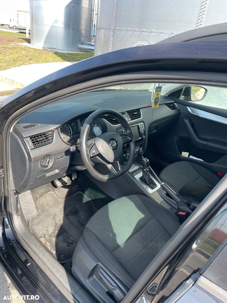 Skoda Octavia 1.6 TDI DSG Ambition - 7