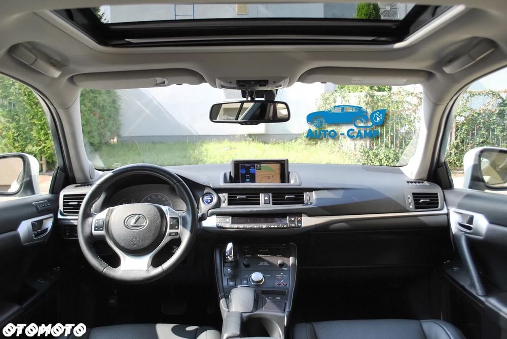 Lexus CT 200h Luxury Line - 2