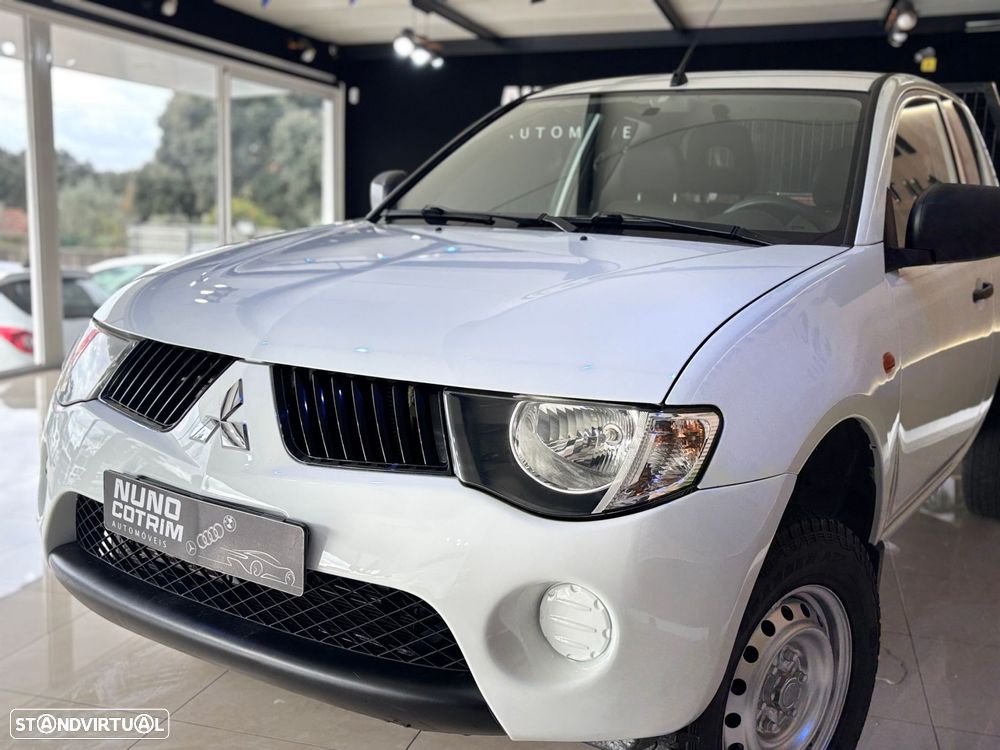 Mitsubishi L200 2.5 DI-D Club Intense 3L 4WD - 14