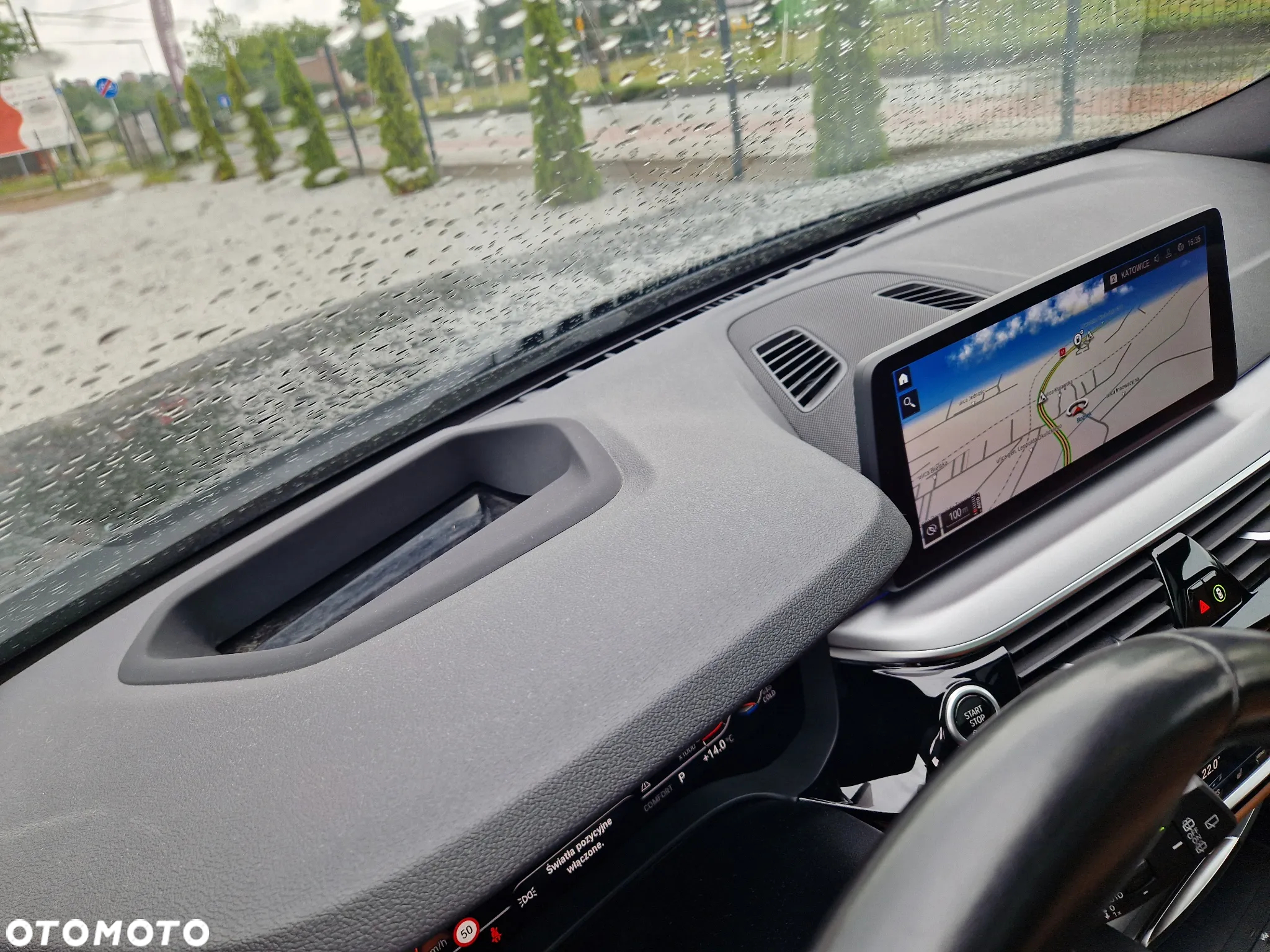BMW Seria 5 520d Touring - 11