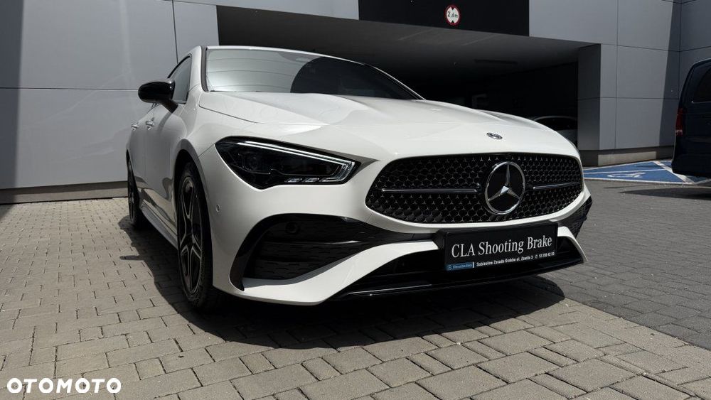 Mercedes-Benz CLA 200 AMG Line 7G-DCT - 19