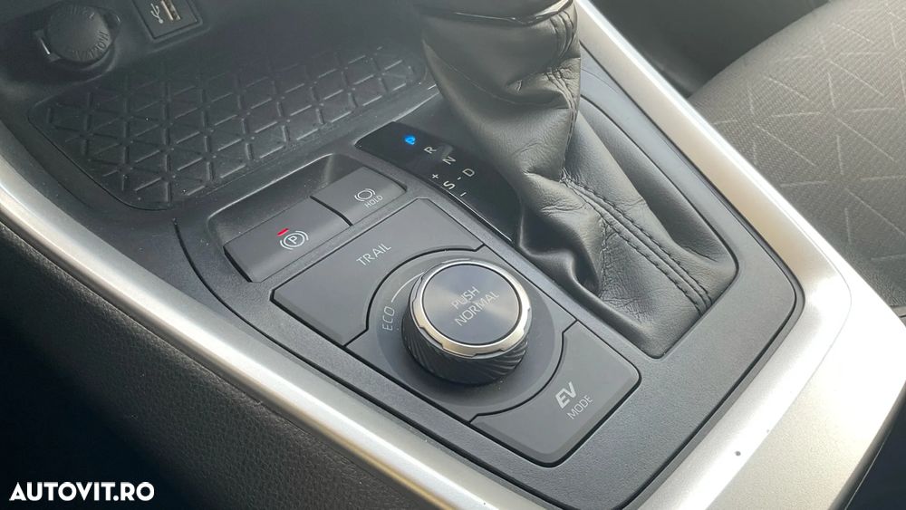 Toyota RAV4 2.5 VVT-iE 4x4 Dynamic - 25