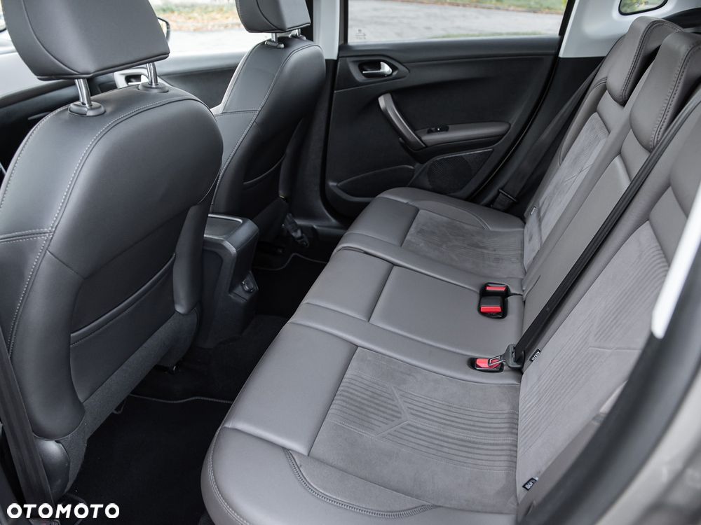 Peugeot 2008 - 25