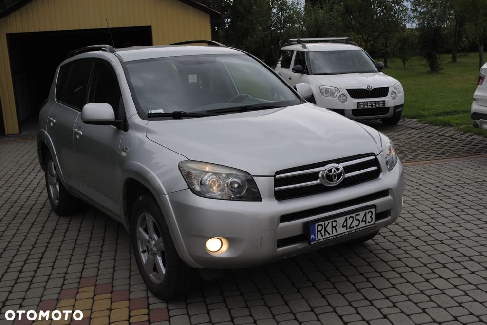 Toyota RAV4 2.2 D-CAT 4x4 Executive - 2