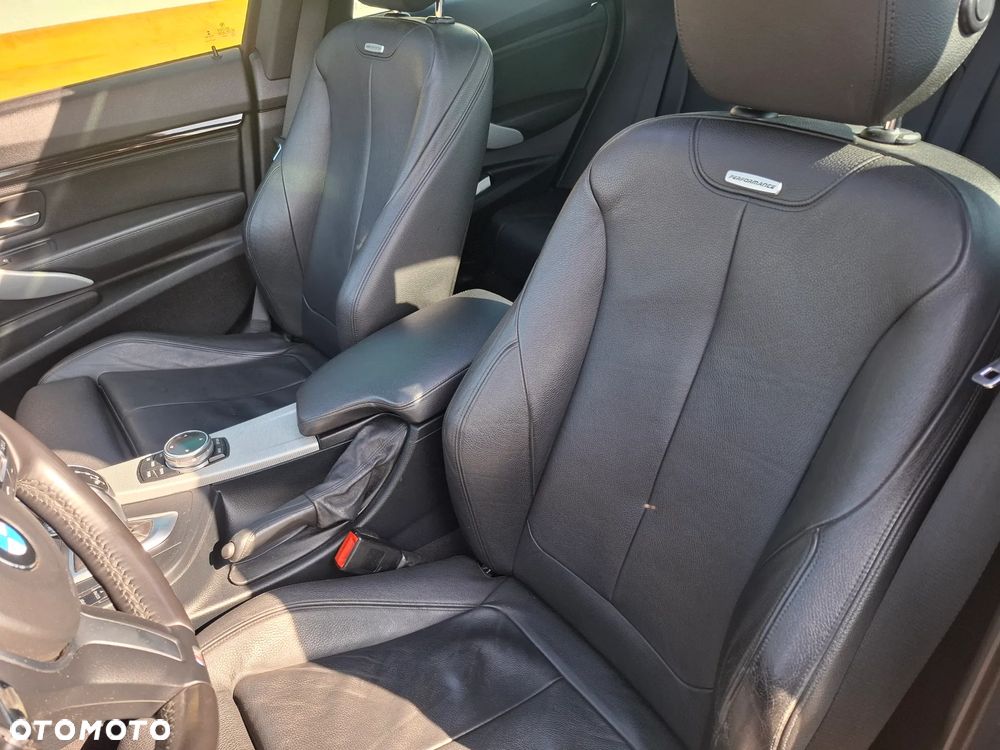 BMW 3GT 320d xDrive GT Sport-Aut Sport Line - 32